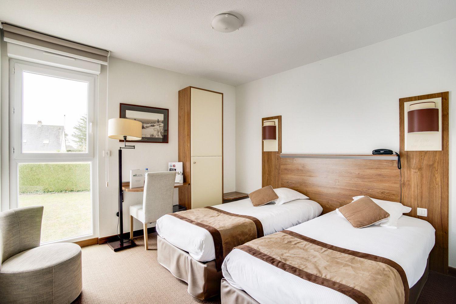 Brit Hotel De La Cote Des Havres Lessay Esterno foto