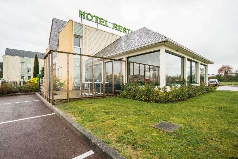 Brit Hotel De La Cote Des Havres Lessay Esterno foto